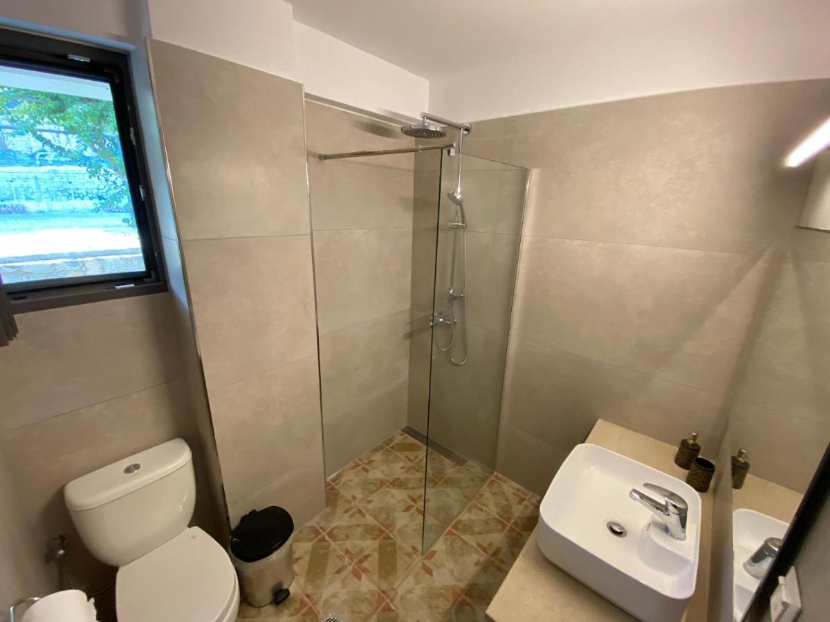 Mirovigli Family Rooms Lépedha Extérieur photo